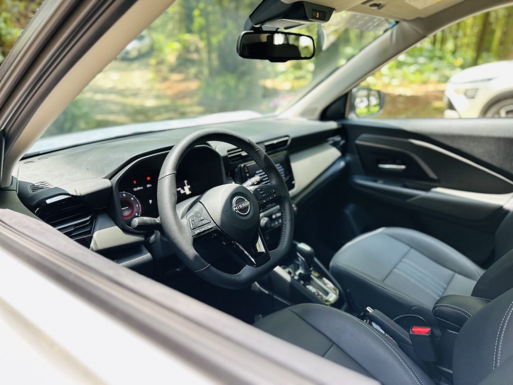 Interior de Nissan KAIT
